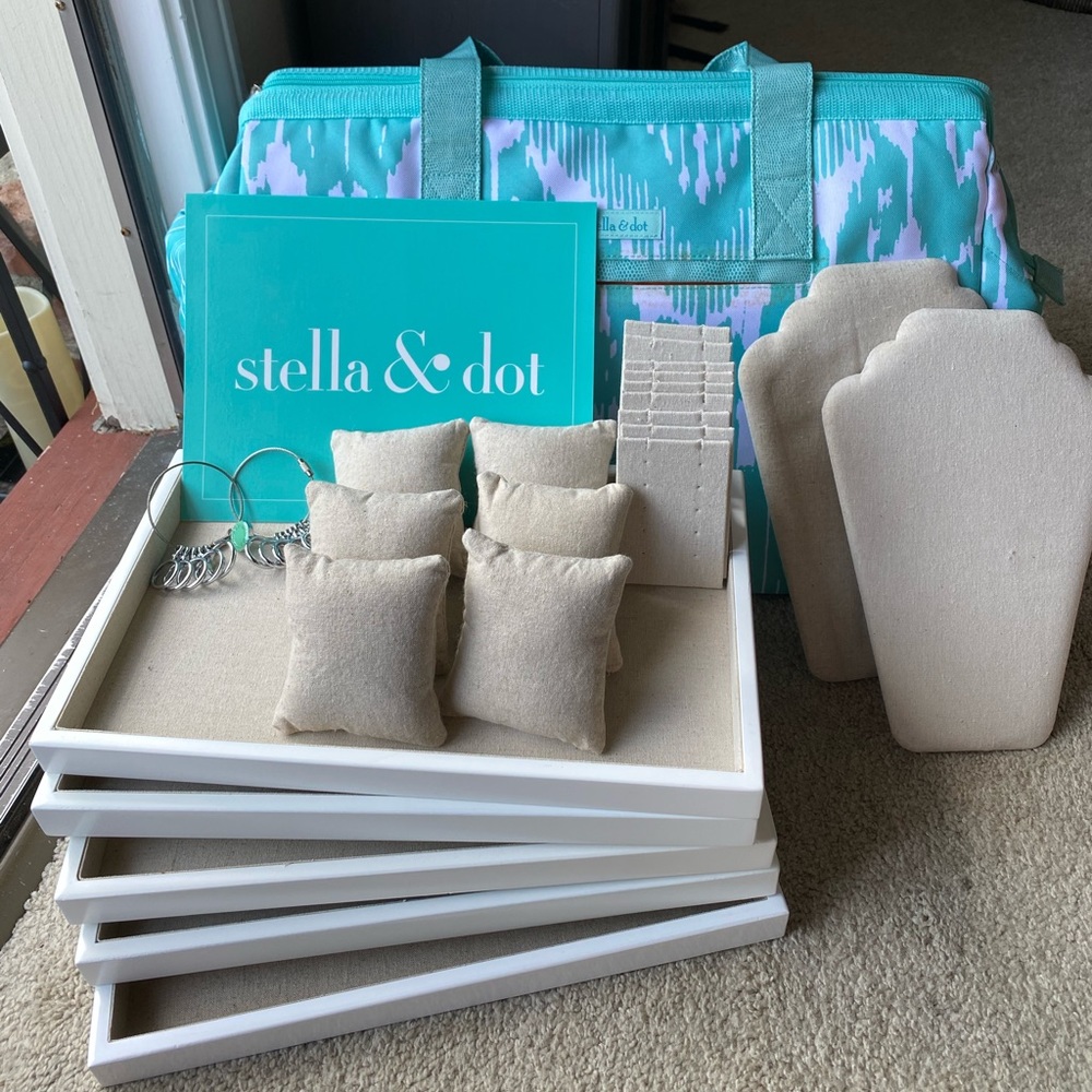 Stella & Dot trunk show accessories and travel bag